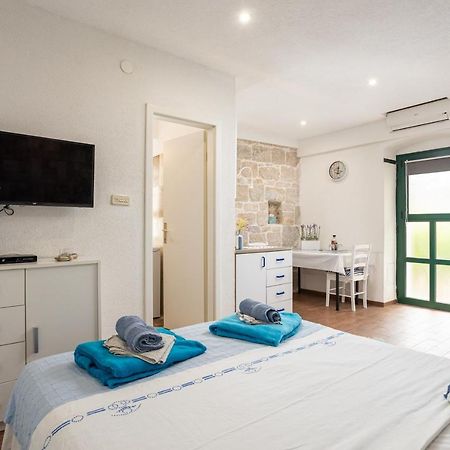 Апартаменты Aparrtment Terra- Combine Beach&Old Town Сплит Экстерьер фото